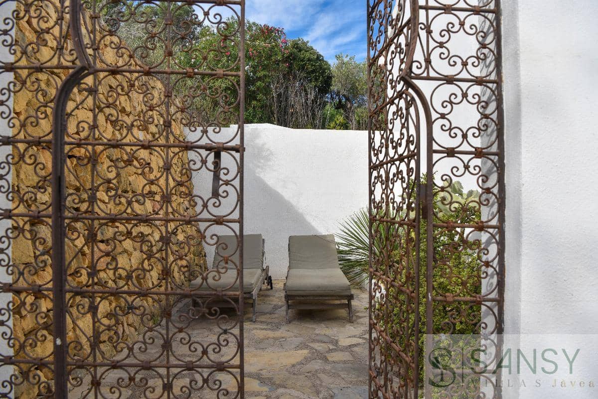 4 slaapkamer Villa te koop in Benissa met zwembad garage - € 845.000 (Ref: 9796216)