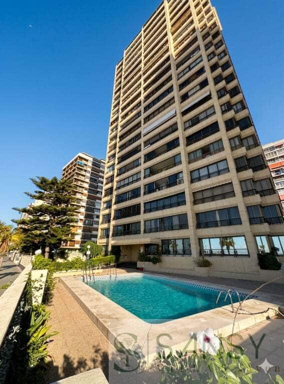 2 soverom Leilighet til salgs i Benidorm med svømmebasseng - € 520 000 (Ref: 9796218)