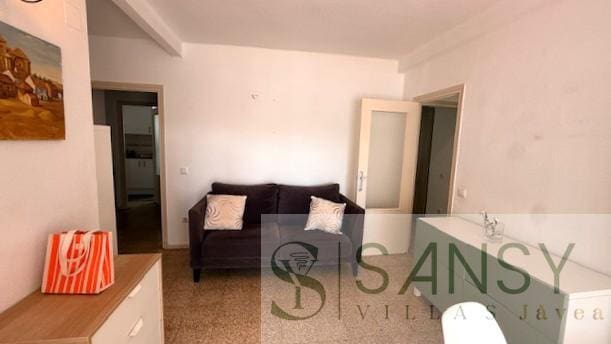 3 quarto Apartamento para arrendar em Javea / Xabia - 1 300 € (Ref: 9796219)
