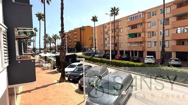 3 quarto Apartamento para arrendar em Javea / Xabia - 1 300 € (Ref: 9796219)