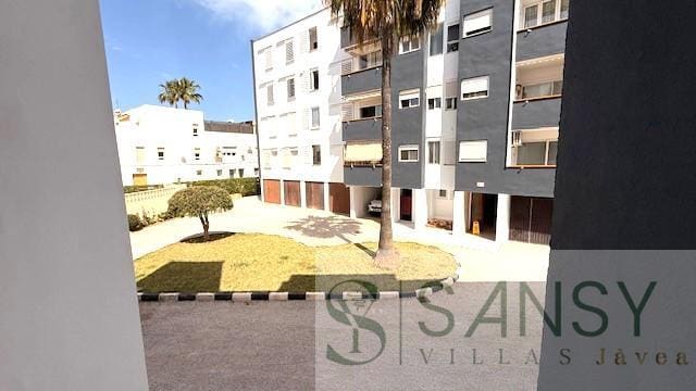 3 quarto Apartamento para arrendar em Javea / Xabia - 1 300 € (Ref: 9796219)