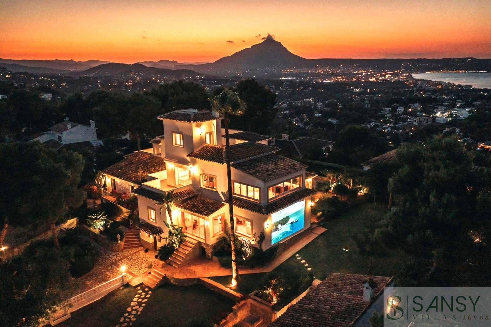 7 soverom Villa til salgs i Javea / Xabia med svømmebasseng garasje - € 1 785 000 (Ref: 9796222)