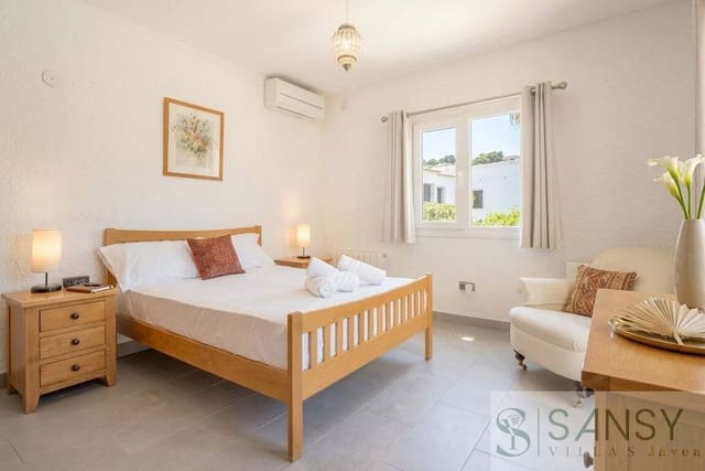 3 chambre Villa/Maison à vendre à Centro ciudad, Javea / Xàbia avec piscine - 780 000 € (Ref: 9796224)