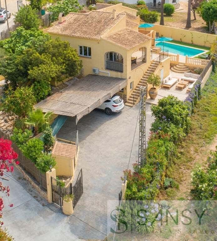 3 chambre Villa/Maison à vendre à Javea / Xabia avec piscine - 780 000 € (Ref: 9796224)