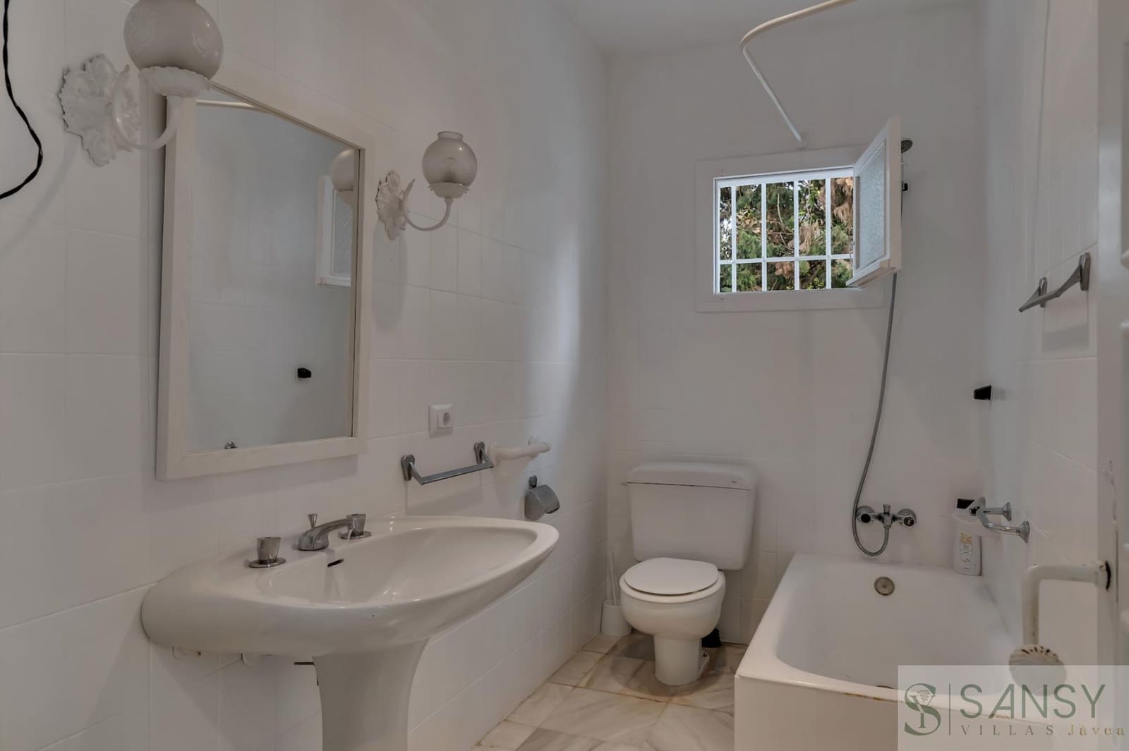 8 soveværelse Villa til salg i Javea / Xabia med swimmingpool - € 2.350.000 (Ref: 9796225)