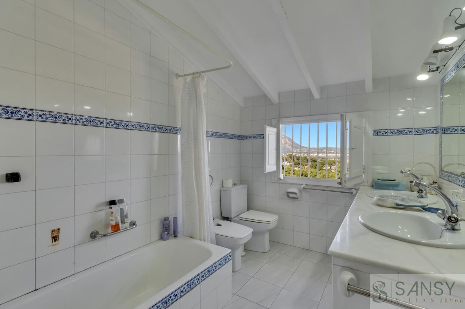 8 soveværelse Villa til salg i Javea / Xabia med swimmingpool - € 2.350.000 (Ref: 9796225)