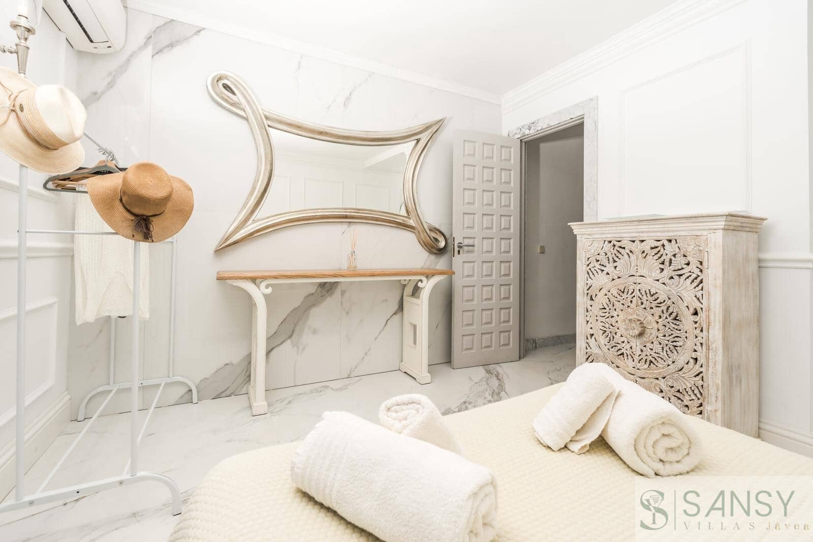 Chalet de 5 habitaciones en Javea / Xàbia en venta con piscina garaje - 1.395.000 € (Ref: 9796226)