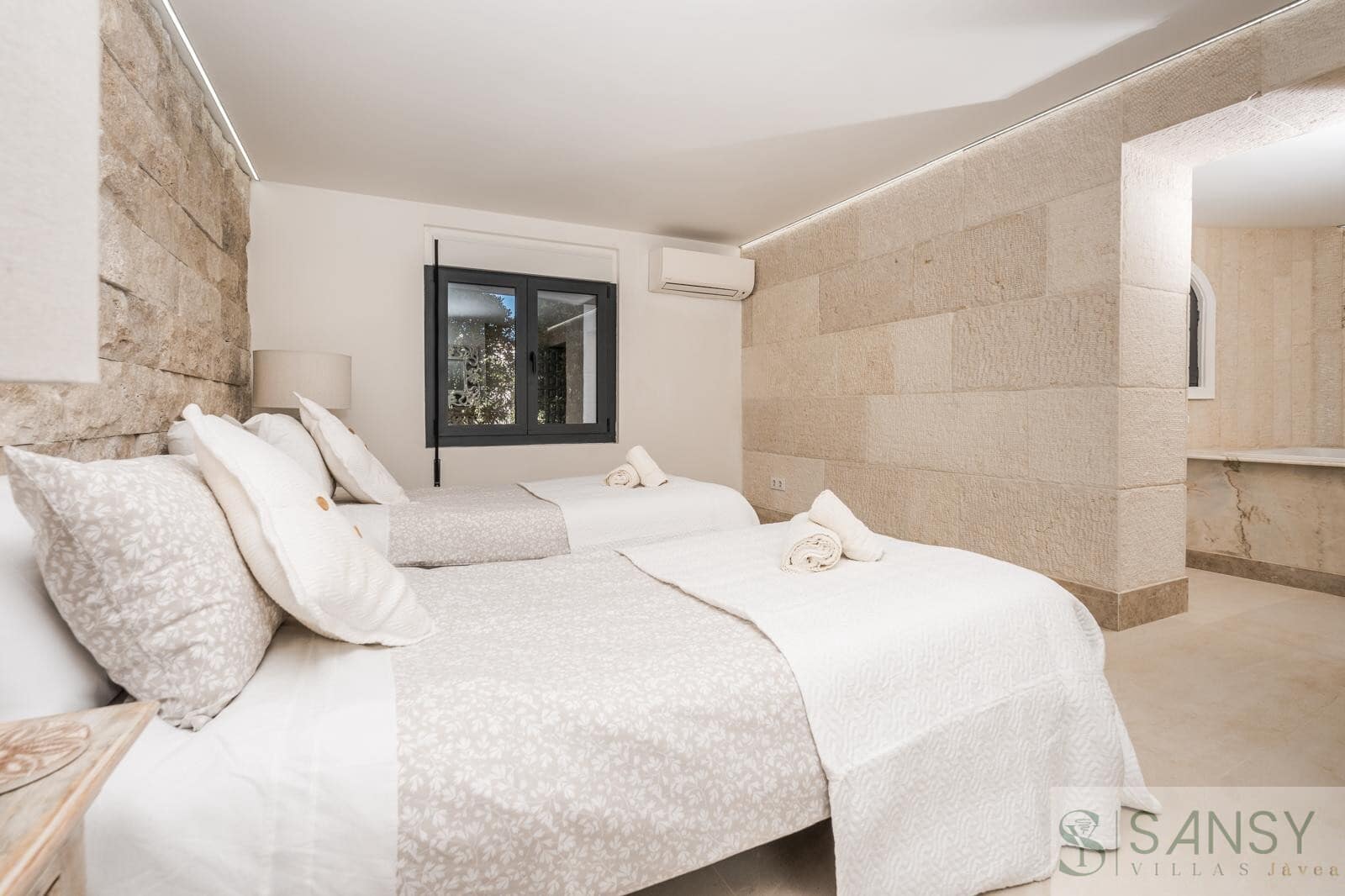 Chalet de 5 habitaciones en Javea / Xàbia en venta con piscina garaje - 1.395.000 € (Ref: 9796226)