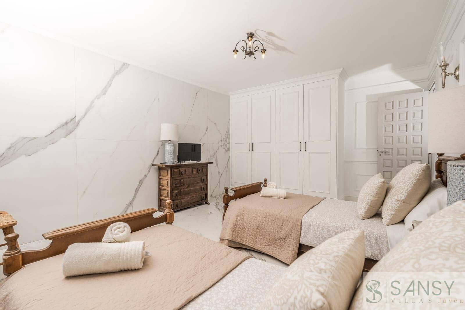 Chalet de 5 habitaciones en Javea / Xàbia en venta con piscina garaje - 1.395.000 € (Ref: 9796226)