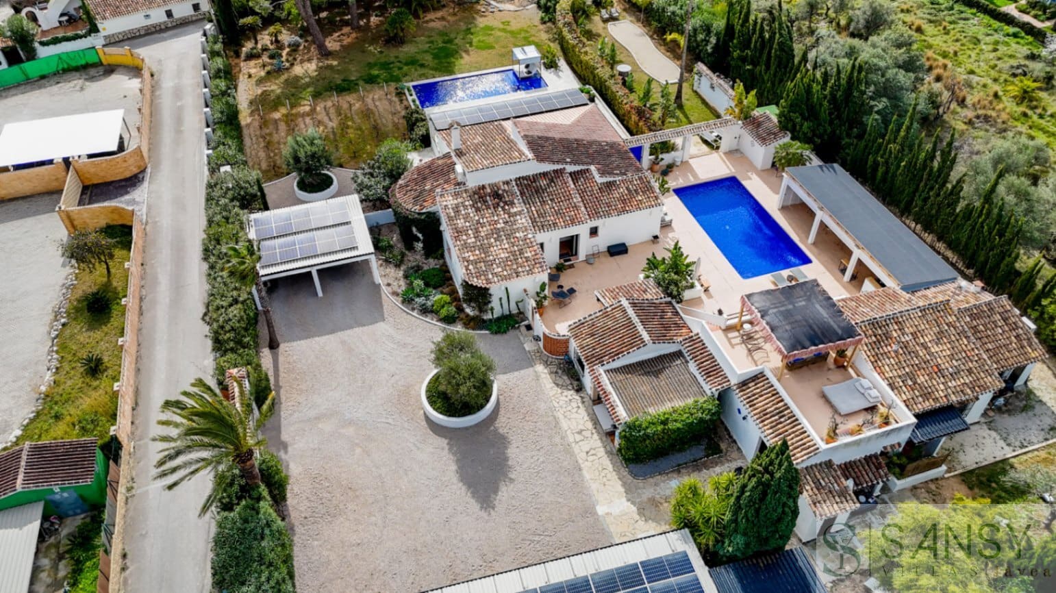 5 soveværelse Villa til salg i Javea / Xabia med swimmingpool - € 2.190.000 (Ref: 9796228)