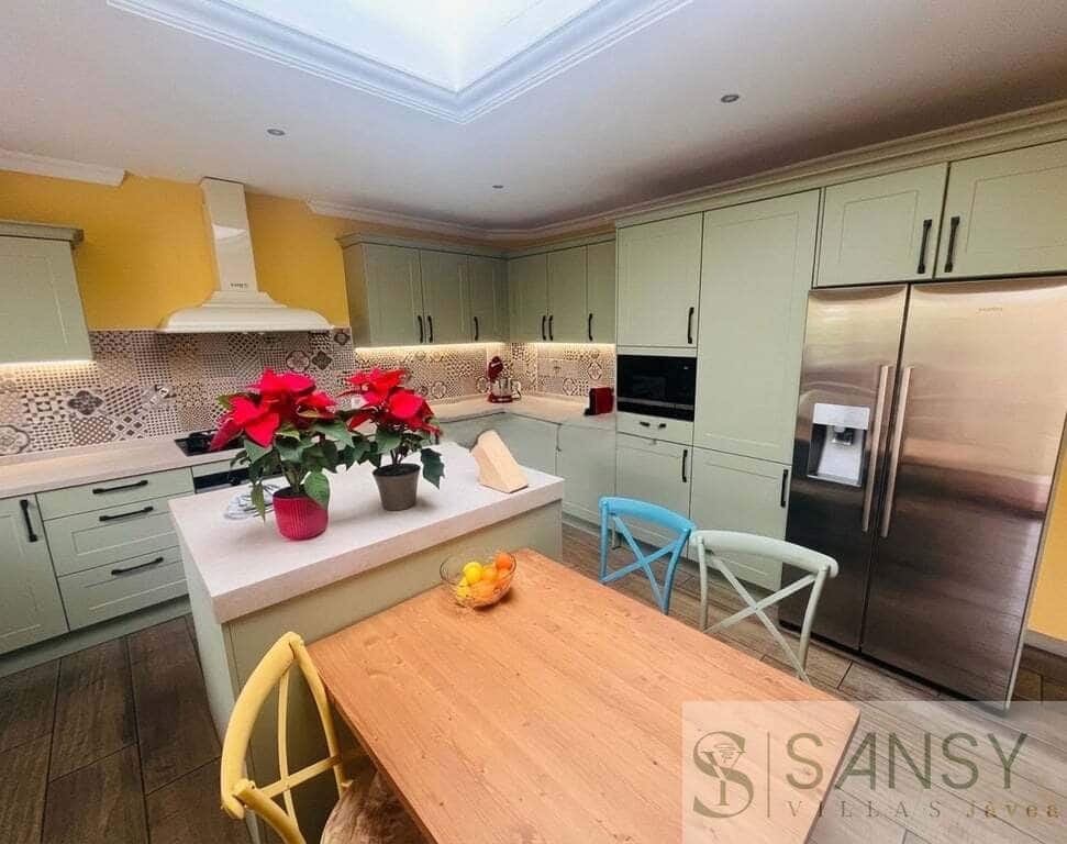 3 Zimmer Villa zu verkaufen in Calpe / Calp mit Pool Garage - 560.000 € (Ref: 9796230)