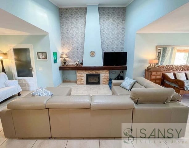 3 Zimmer Villa zu verkaufen in Gargasindi, Calpe / Calp mit Pool Garage - 560.000 € (Ref: 9796230)