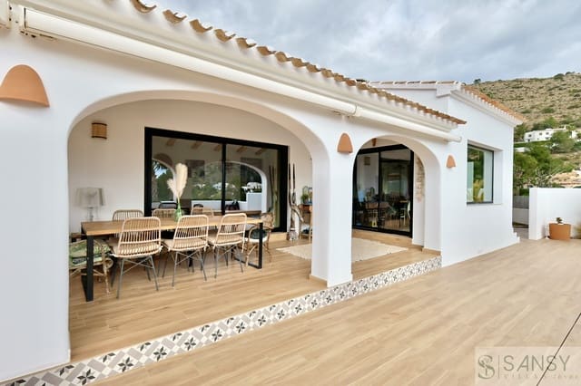 4 chambre Villa/Maison à vendre à Partida Tosal - Zona del Castellans, Javea / Xàbia avec piscine garage - 1 150 000 € (Ref: 9796233)