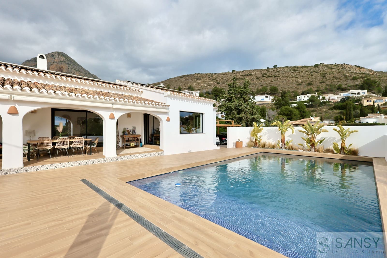 4 chambre Villa/Maison à vendre à Javea / Xabia avec piscine garage - 1 150 000 € (Ref: 9796233)