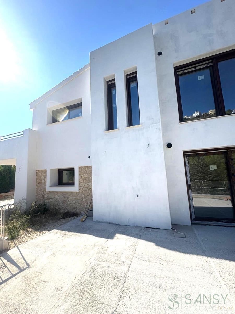 5 sovrum Villa till salu i Moraira med pool - 940 000 € (Ref: 9796238)