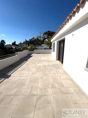 5 sovrum Villa till salu i Paichi, Teulada-Moraira med pool - 940 000 € (Ref: 9796238)