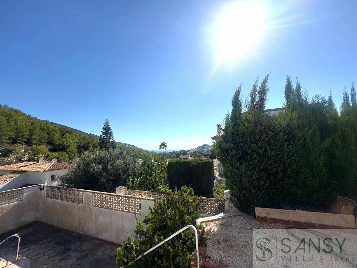 5 sovrum Villa till salu i Moraira med pool - 940 000 € (Ref: 9796238)