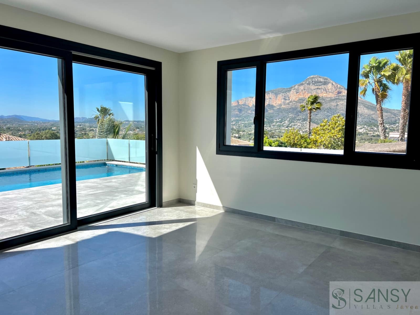 3 sovrum Villa till salu i Javea / Xabia med pool - 1 190 000 € (Ref: 9796245)