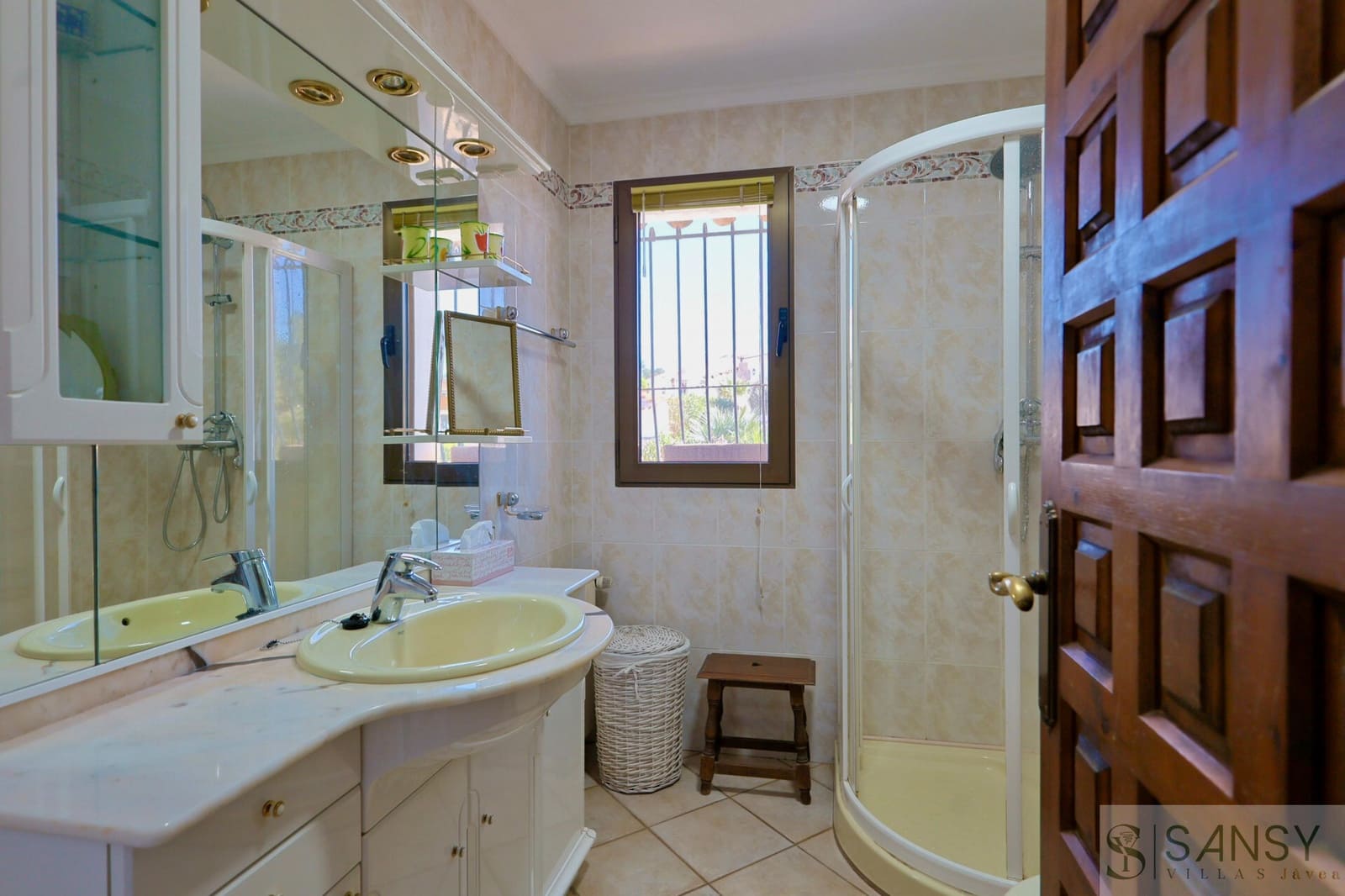 2 soveværelse Villa til salg i Javea / Xabia med swimmingpool - € 995.000 (Ref: 9796249)