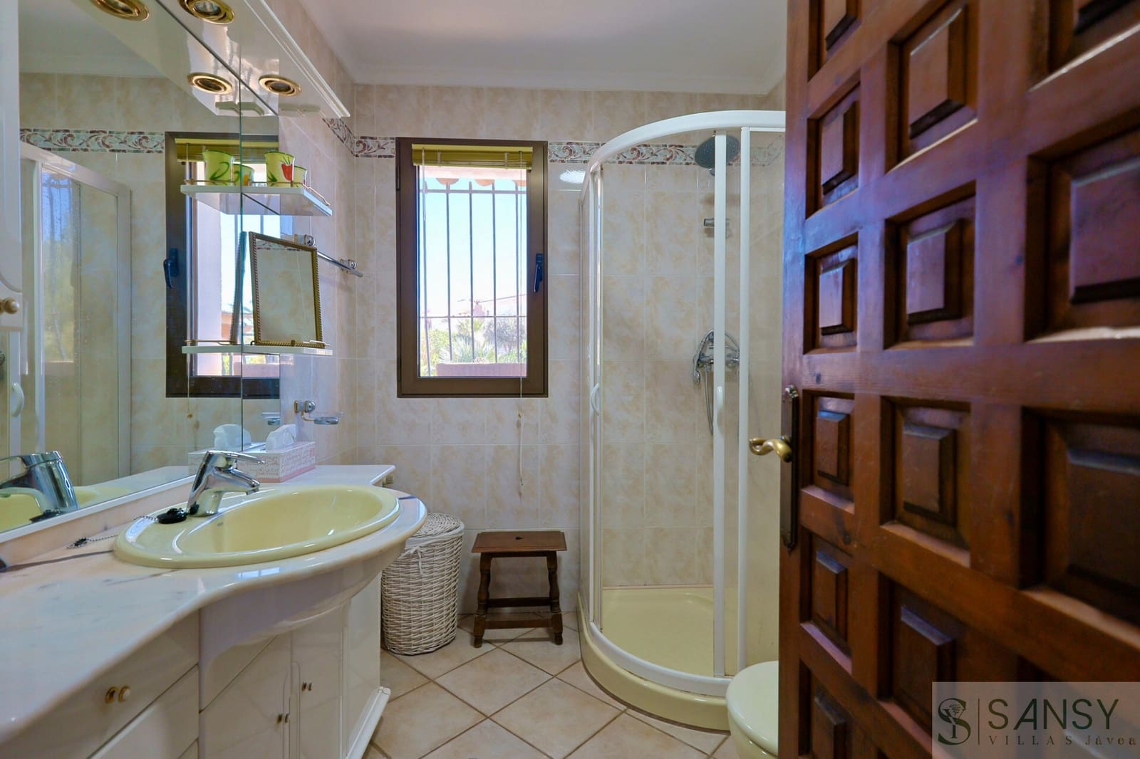 2 soveværelse Villa til salg i Javea / Xabia med swimmingpool - € 995.000 (Ref: 9796249)