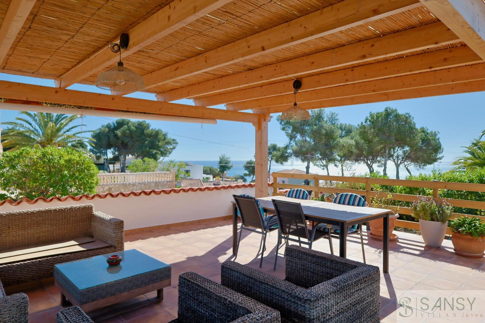 2 soveværelse Villa til salg i Javea / Xabia med swimmingpool - € 995.000 (Ref: 9796249)