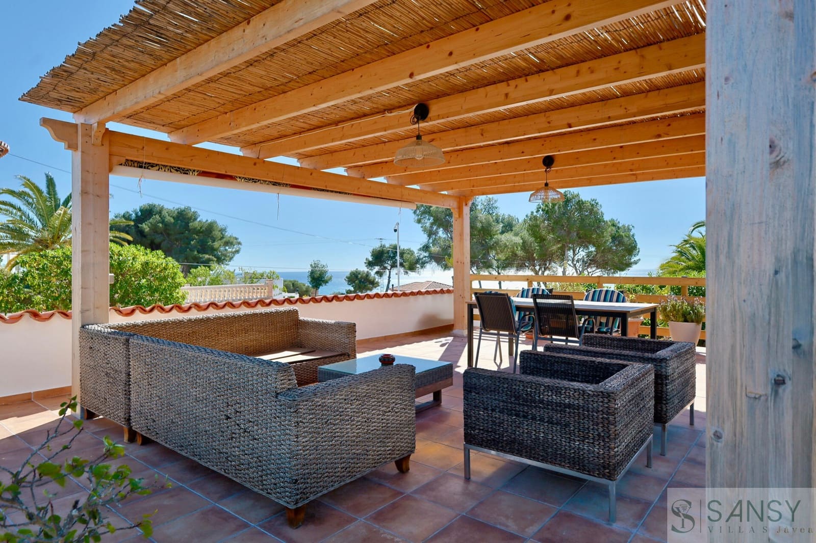 2 soveværelse Villa til salg i Javea / Xabia med swimmingpool - € 995.000 (Ref: 9796249)