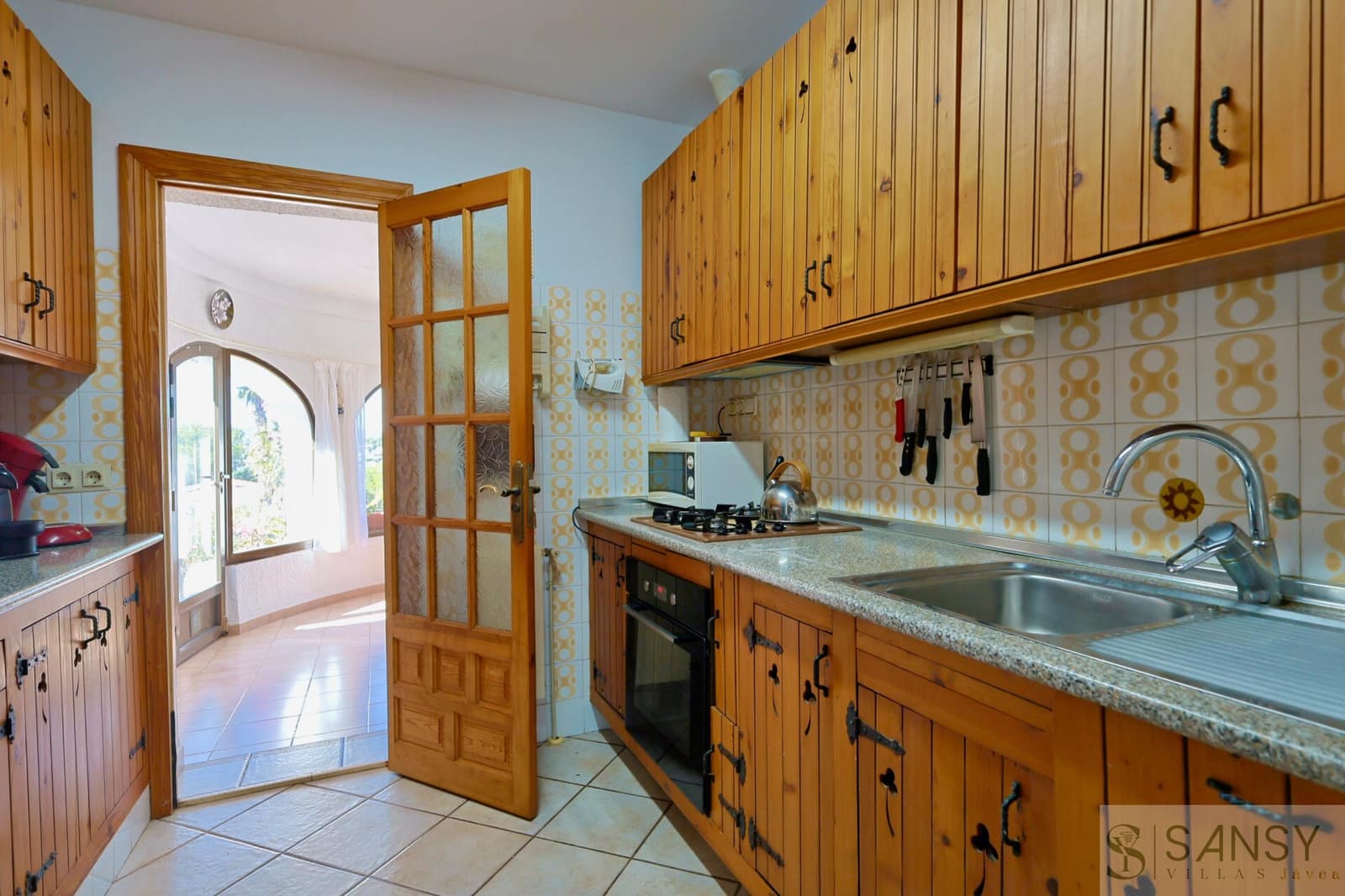 2 soveværelse Villa til salg i Javea / Xabia med swimmingpool - € 995.000 (Ref: 9796249)