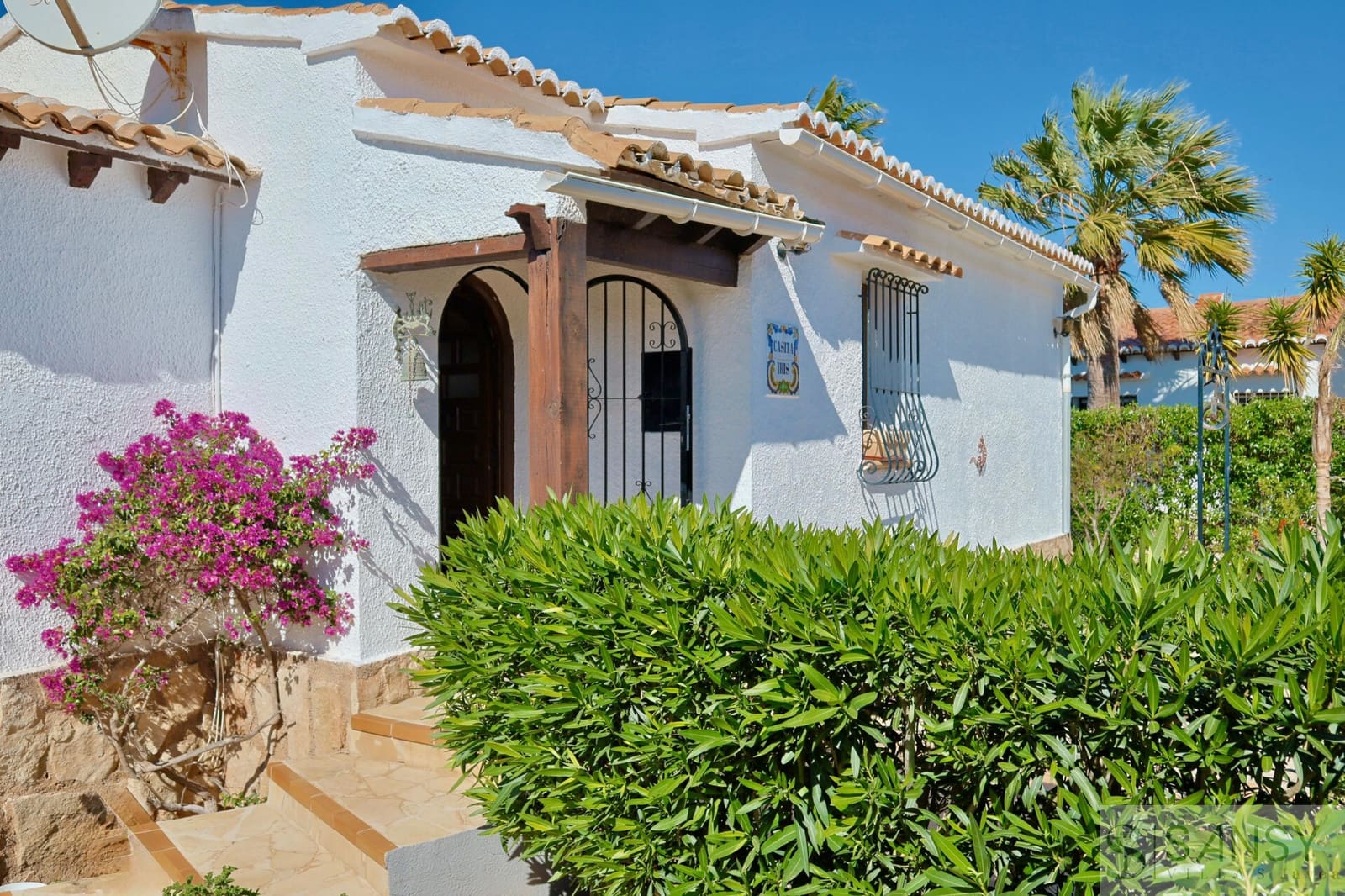 2 soveværelse Villa til salg i Javea / Xabia med swimmingpool - € 995.000 (Ref: 9796249)