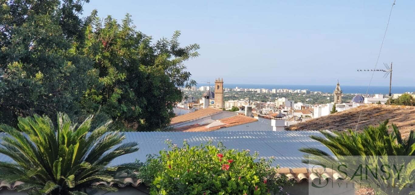 4 chambre Villa/Maison à vendre à Oliva avec piscine - 620 000 € (Ref: 9796260)