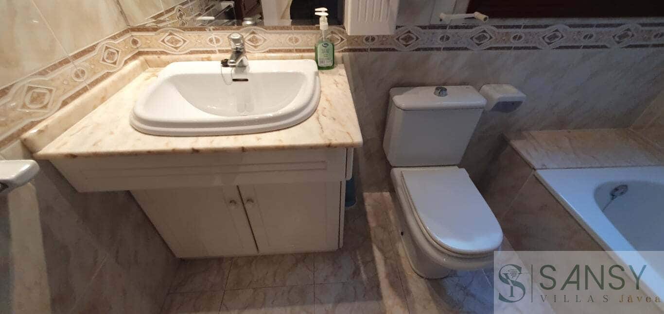 4 chambre Villa/Maison à vendre à Oliva avec piscine - 620 000 € (Ref: 9796260)