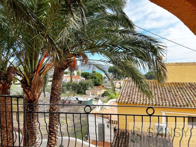 3 slaapkamer Villa te koop in Moraira, Teulada-Moraira met zwembad garage - € 795.000 (Ref: 9796261)