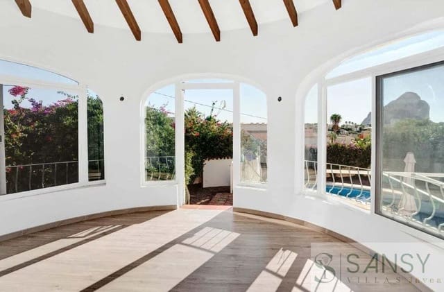 2 Zimmer Villa zu verkaufen in Gargasindi, Calpe / Calp mit Pool - 475.000 € (Ref: 9796262)