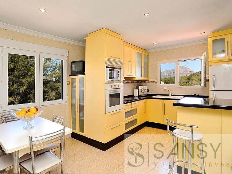 3 chambre Villa/Maison à vendre à Javea / Xabia avec piscine - 800 000 € (Ref: 9796263)