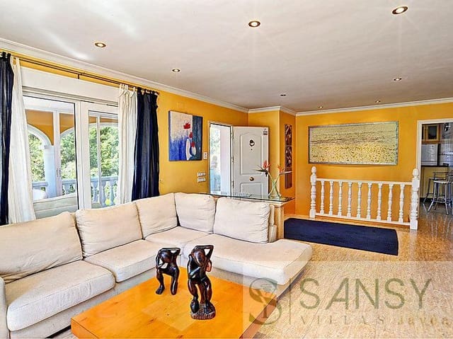 3 chambre Villa/Maison à vendre à Centro ciudad, Javea / Xàbia avec piscine - 800 000 € (Ref: 9796263)