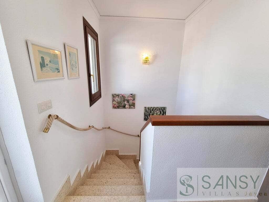 2 soveværelse Rækkehus til salg i Denia med swimmingpool garage - € 299.000 (Ref: 9796272)