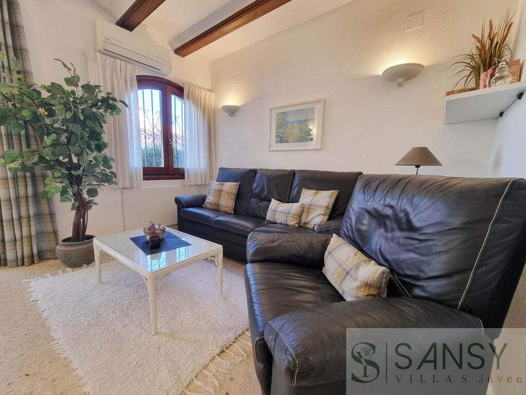 2 soveværelse Rækkehus til salg i Denia med swimmingpool garage - € 299.000 (Ref: 9796272)