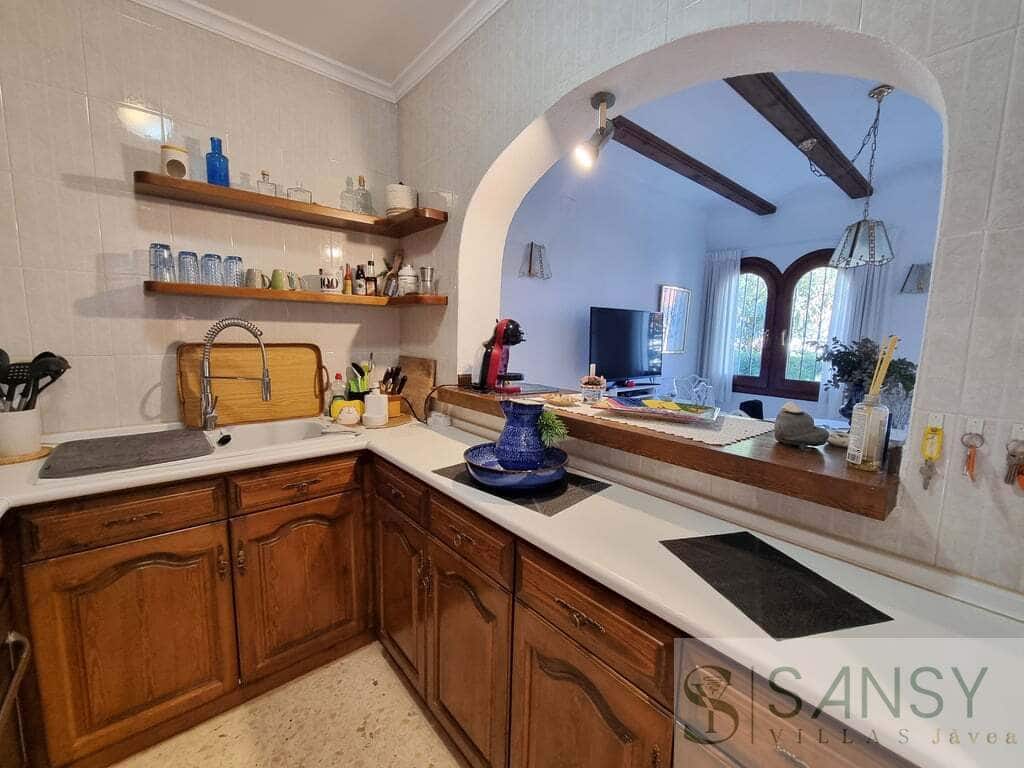 2 soveværelse Rækkehus til salg i Denia med swimmingpool garage - € 299.000 (Ref: 9796272)