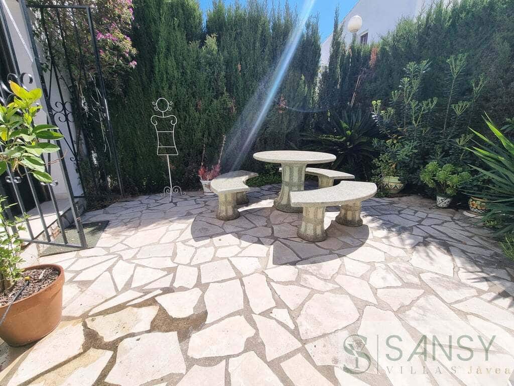 2 soveværelse Rækkehus til salg i Denia med swimmingpool garage - € 299.000 (Ref: 9796272)