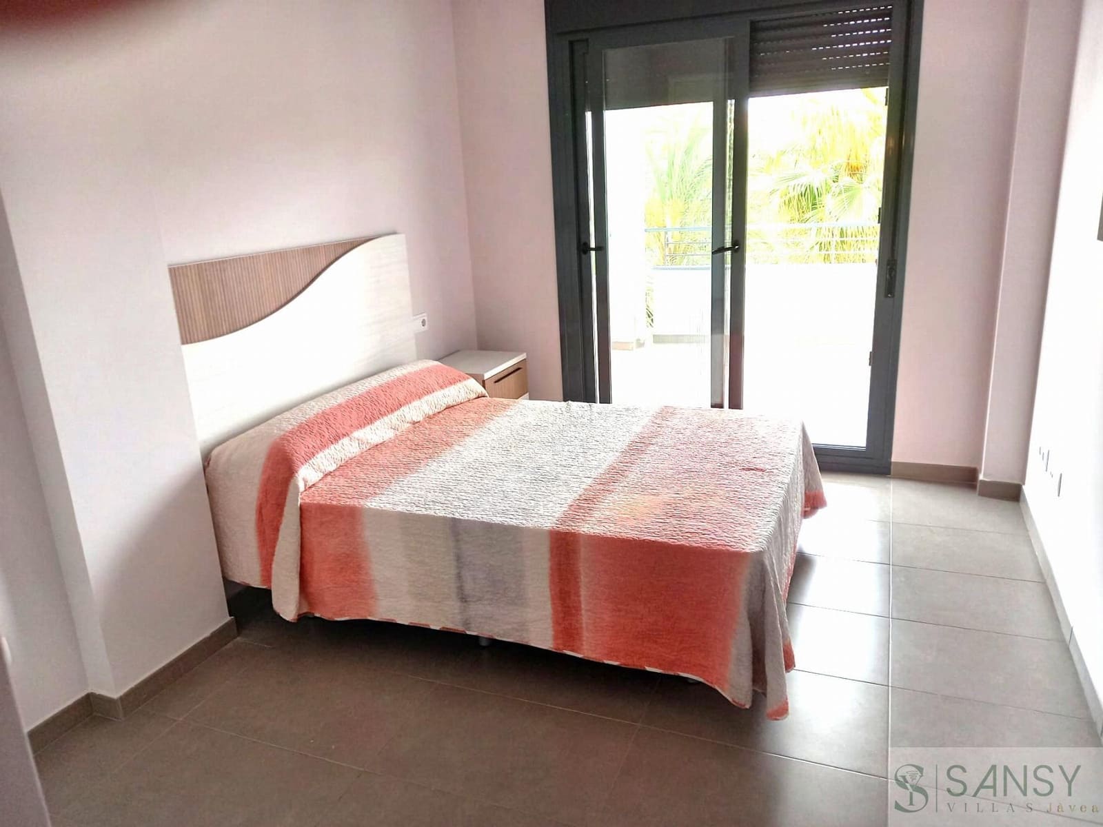 3 sypialnia Apartament do wynajęcia w Javea / Xabia z basenem garażem - 1 800 € (Ref: 9810926)