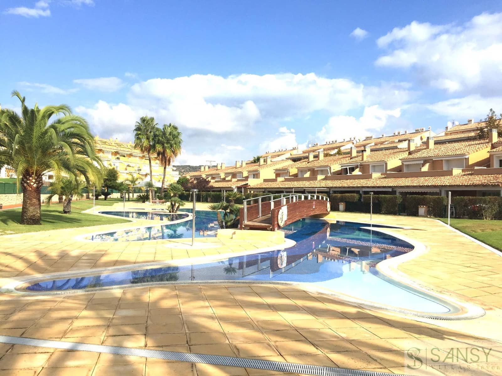 3 quarto Moradia em Banda para arrendar em Javea / Xabia com piscina garagem - 1 850 € (Ref: 9814101)