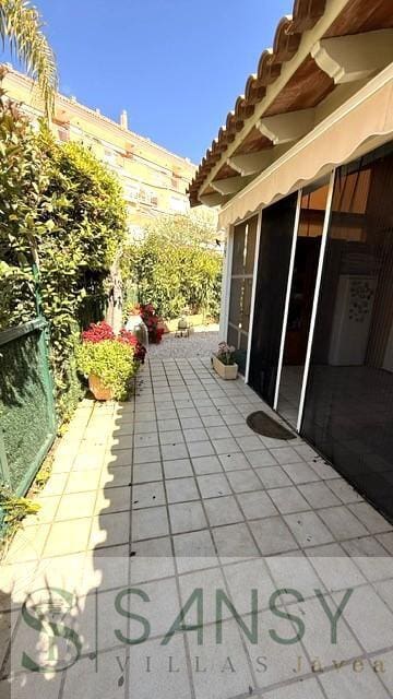 3 bedroom Terraced Villa for rent in Javea / Xabia with pool garage - € 1,850 (Ref: 9814101)