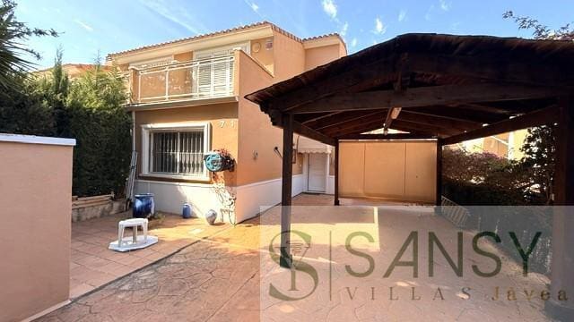 3 bedroom Terraced Villa for rent in Javea / Xabia with pool garage - € 1,850 (Ref: 9814101)