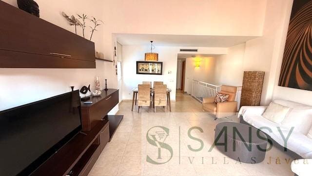 3 makuuhuone Huoneisto vuokrattavana paikassa Javea / Xabia mukana uima-altaan 
autotalli - 2 100 € (Ref: 9816766)