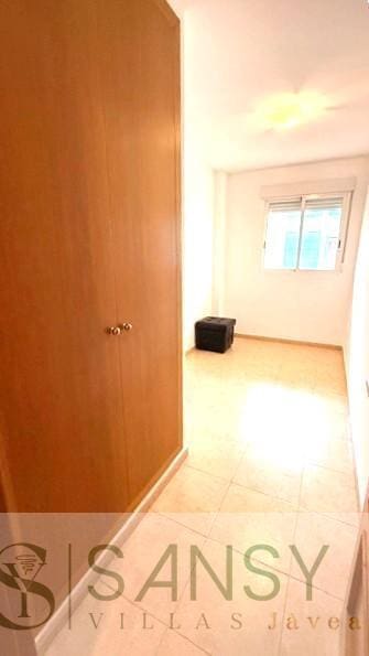 3 makuuhuone Huoneisto vuokrattavana paikassa Javea / Xabia mukana uima-altaan 
autotalli - 2 100 € (Ref: 9816766)