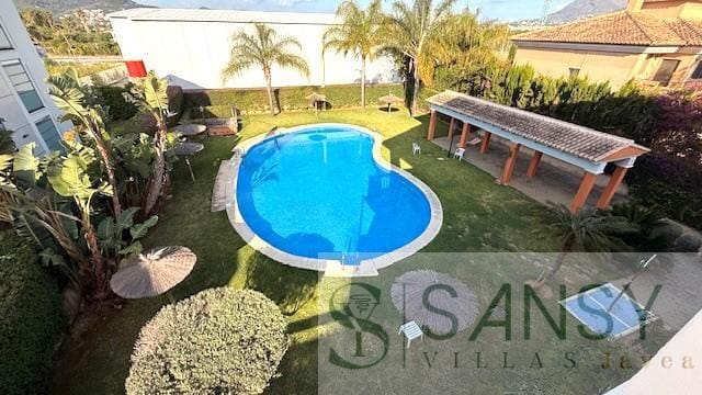 3 makuuhuone Huoneisto vuokrattavana paikassa Montañar - El Arenal, Javea / Xàbia mukana uima-altaan 
autotalli - 2 100 € (Ref: 9816766)
