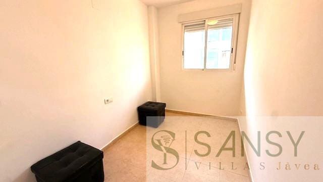 3 makuuhuone Huoneisto vuokrattavana paikassa Javea / Xabia mukana uima-altaan 
autotalli - 2 100 € (Ref: 9816766)