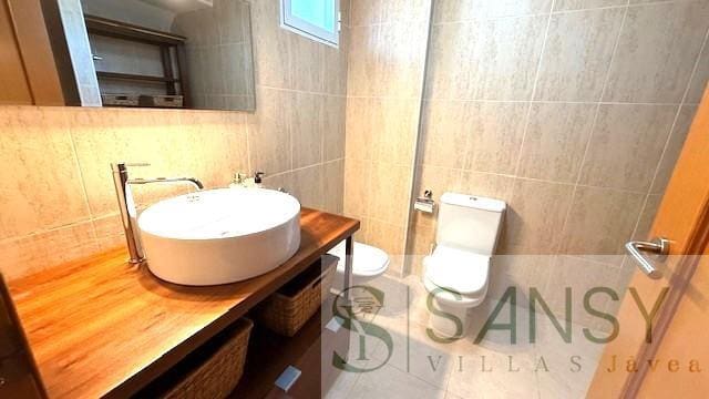 3 makuuhuone Huoneisto vuokrattavana paikassa Javea / Xabia mukana uima-altaan 
autotalli - 2 100 € (Ref: 9816766)