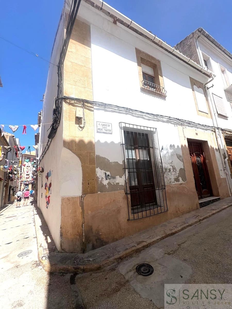 4 bedroom Townhouse for sale in Javea / Xabia - € 269,500 (Ref: 9820556)