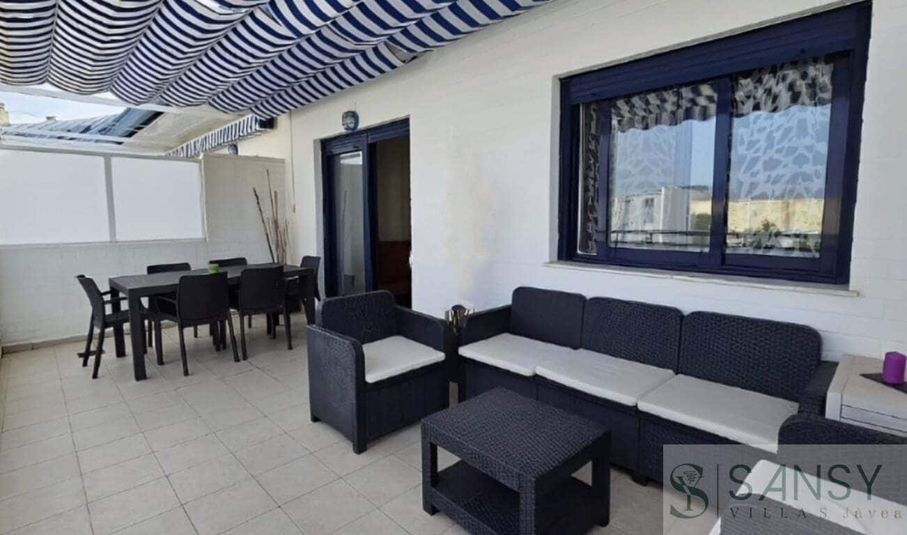 3 soveværelse Semi-Rækkehus til salg i Denia med swimmingpool - € 485.000 (Ref: 9820558)