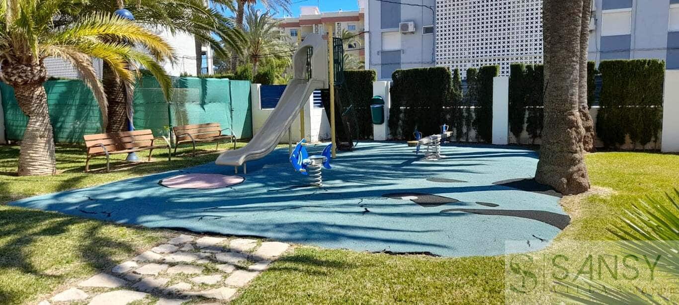 3 soveværelse Semi-Rækkehus til salg i Denia med swimmingpool - € 485.000 (Ref: 9820558)